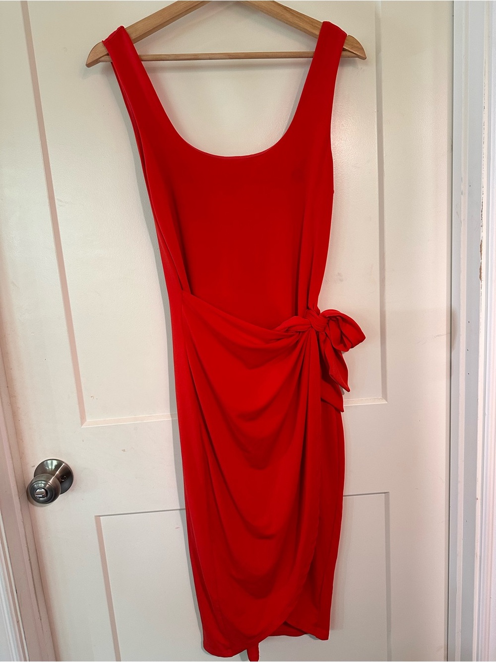 Express Red Sleeveless Midi Dress with Side Knot